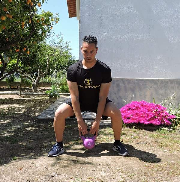 Kettlebell Squat Sumo to Row